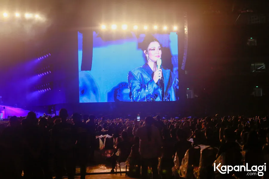 Konser Raisa di GBK (25/2) © KapanLagi.com/Muhammad Akrom Sukarya
