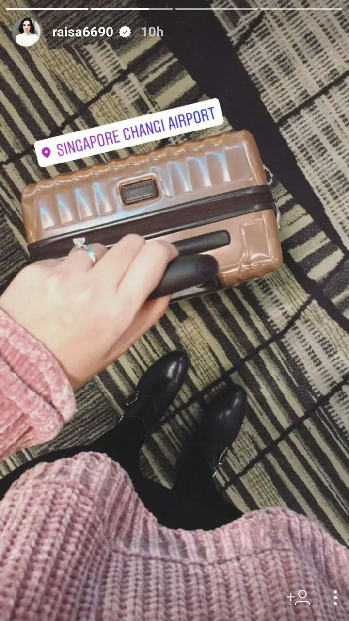 Raisa posting foto cincin di jari manis. ©Instagram/raisa6690