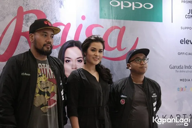 Raisa saat konferensi pers Handmade Tour Malang © KapanLagi.com/Natanael Sepaya