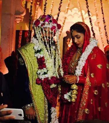 Rajat dan Srishti kini resmi jadi suami istri. @times of india