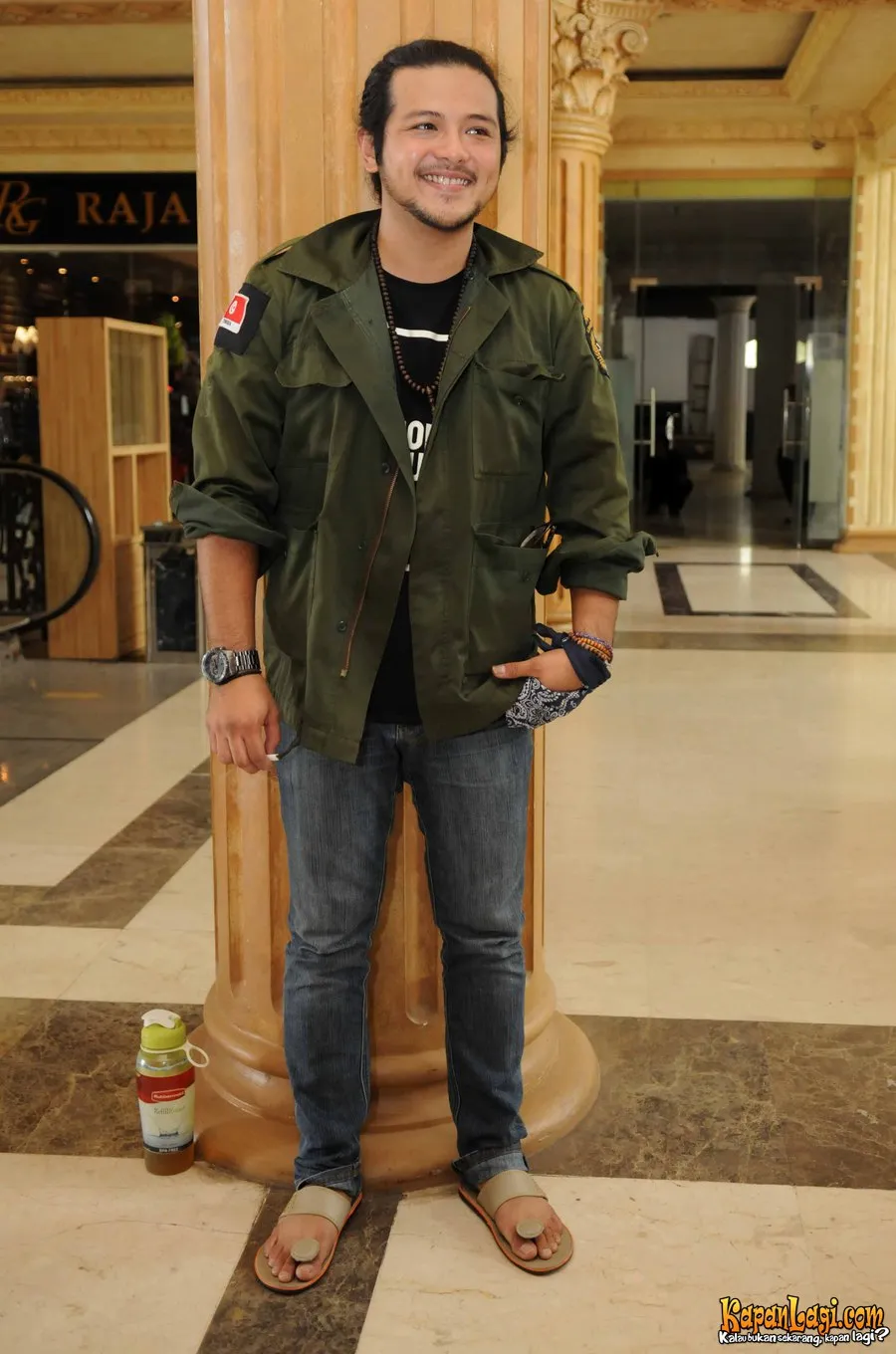 Ramon melakukan pendalaman karakter salah satunya dengan belajar bahasa Turki © KapanLagi.com®/Bayu Herdianto