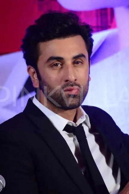 Ranbir Kapoor menilai Twitter bikin pusing karena mengekang kebebasan berbicara @pinkvilla.com