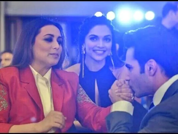 Rani juga sempat bercanda dengan Varun Dhawan ©filmibeat