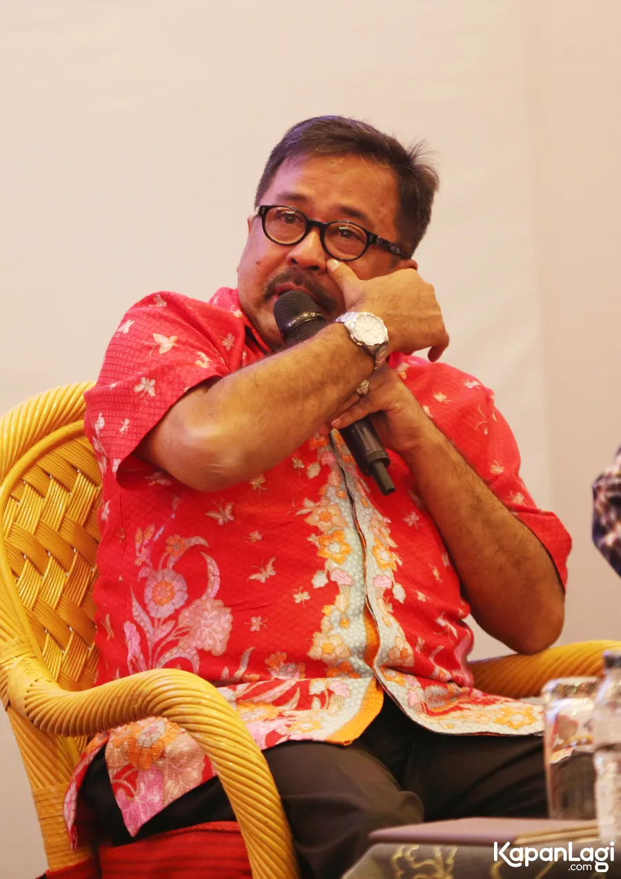 Rano ikut terharu mendengarkan kisah ibu mertuanya/©KapanLagi.com®/Budy Santoso