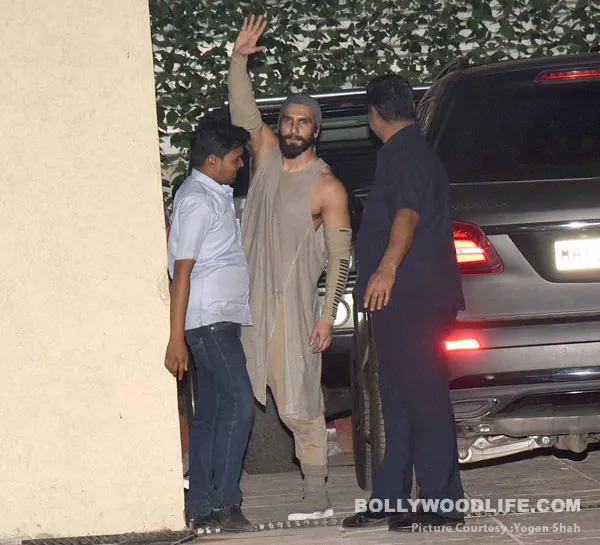 Ranveer Singh pakai daster? ©bollywoodlife