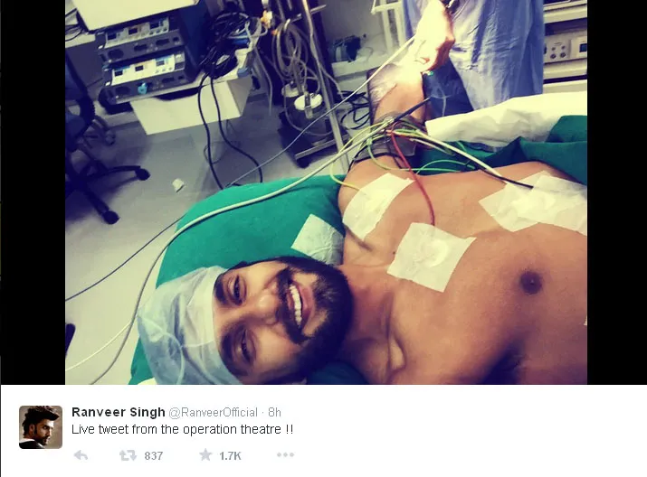 Ini dia Ranveer Singh saat akan mulai dioperasi, malah sibuk selfie dan ngetweet @twitter.com/RanveerOfficial