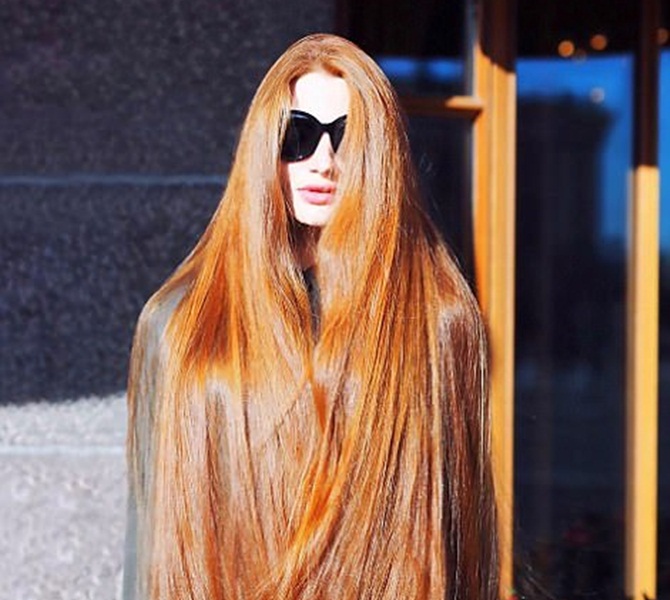 Ia memiliki rambut dengan panjang 106 cm. © CEN/sidorovaanastasiya