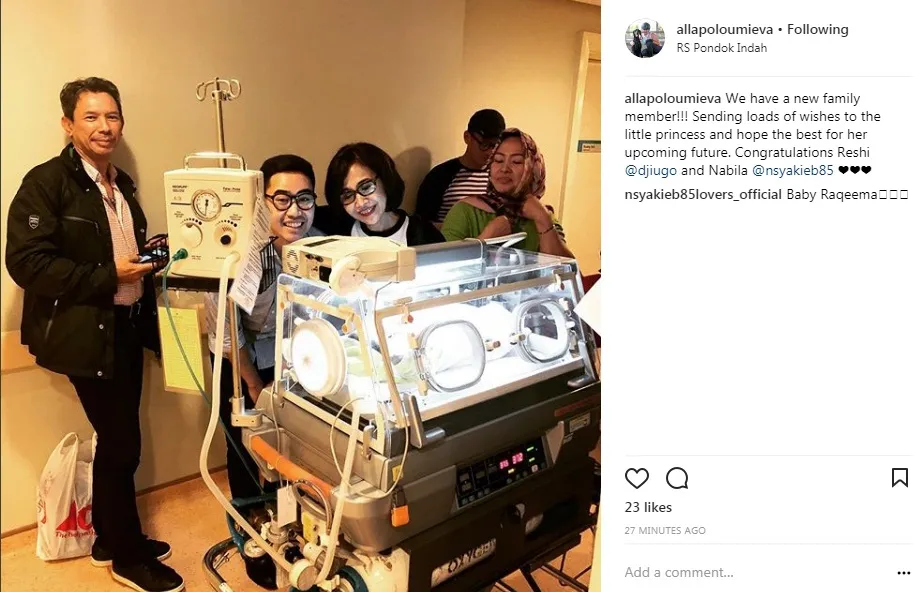 Keluarga besar Reshwara Radinal dan Nabila Syakieb telah menjenguk keluarga baru mereka. cr: instagram.com/allapoloumieva