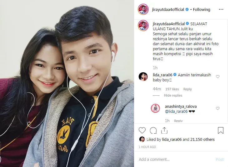 Unggah Foto Masa Lalu