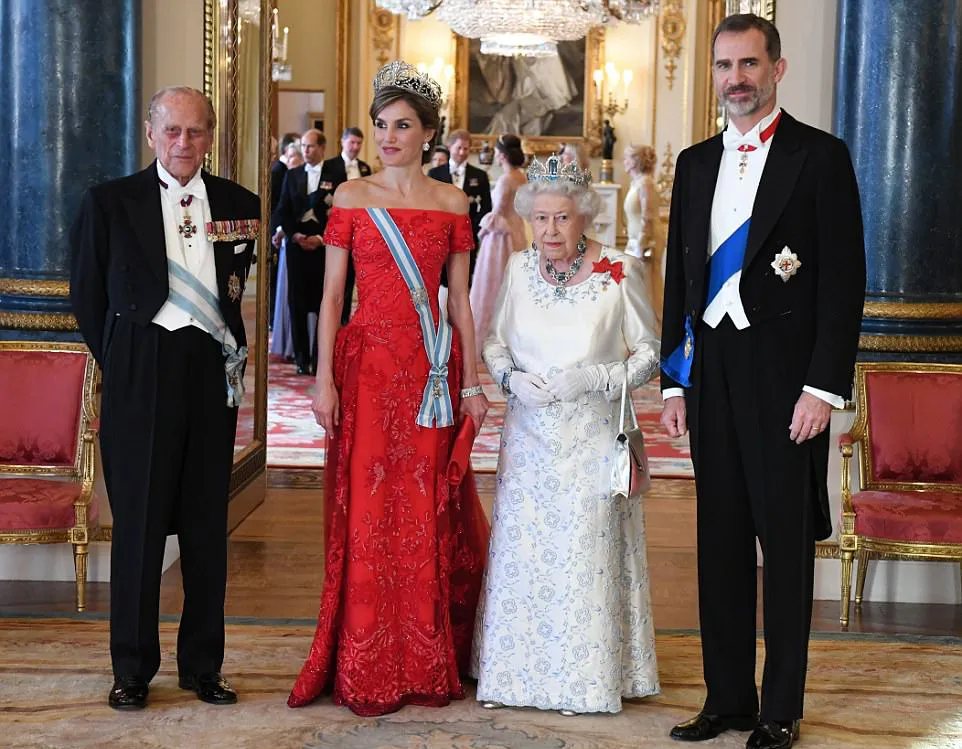 Letizia tampil cantik dan stunning! © dailymail.co.uk
