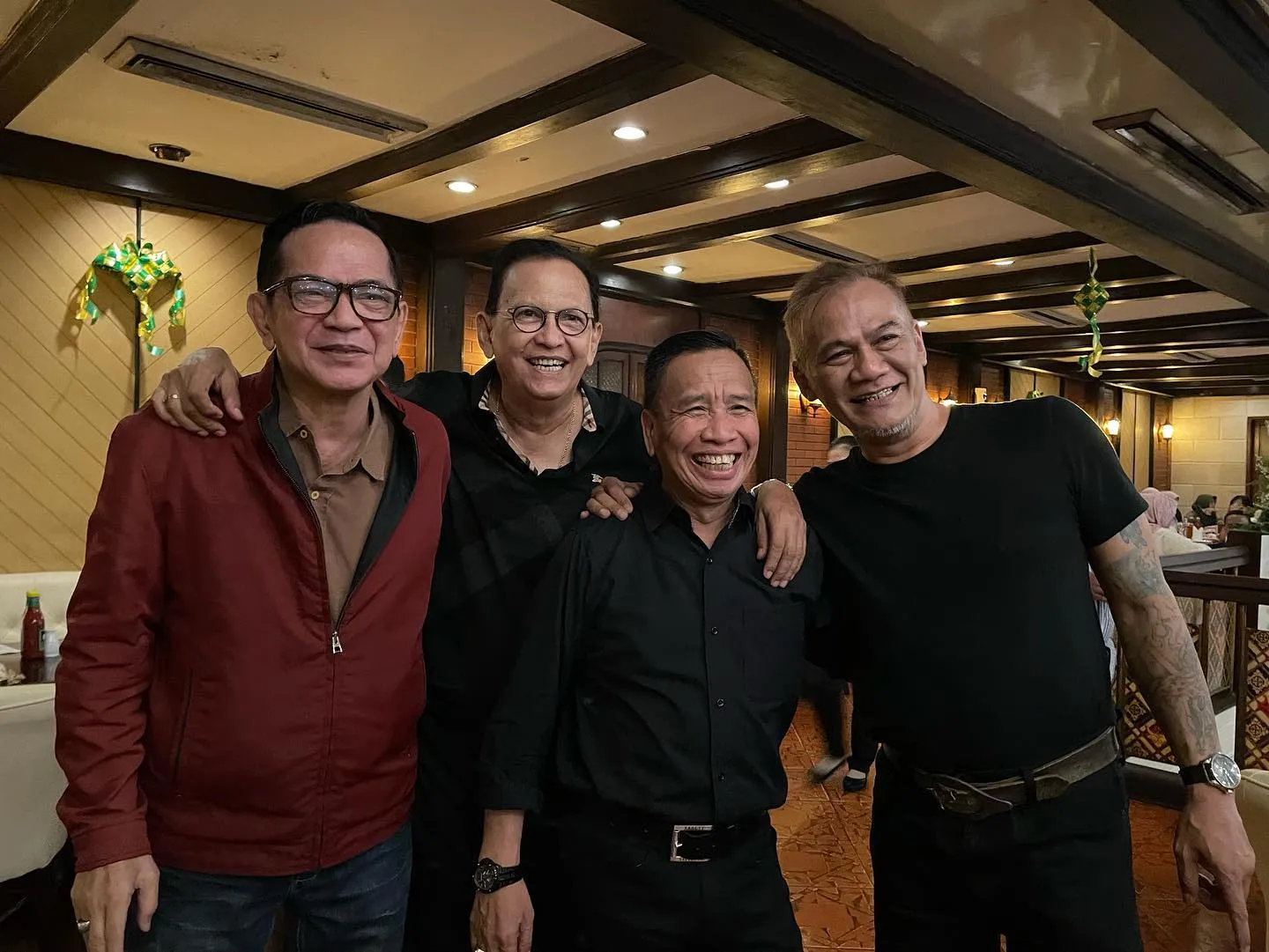 Para Aktor Senior Saat Berkumpul (Credit: Instagram/raysahetapy)