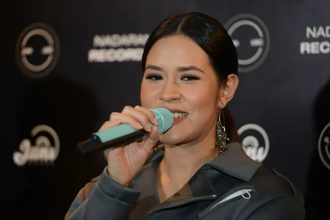 Raisa ungkap alasan dibalik judul lagu barunya dengan Dipha Barus © KapanLagi.com/Bayu Herdianto