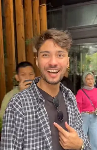 Interaksi Rayyanza dan Refal Hady (Credit: Instagram/raffinagita1717)