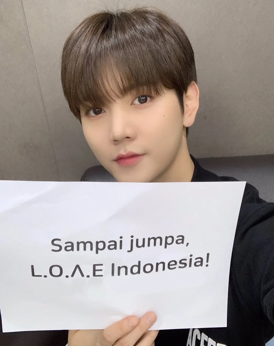 Ren NU'EST (credit: Mecimapro)