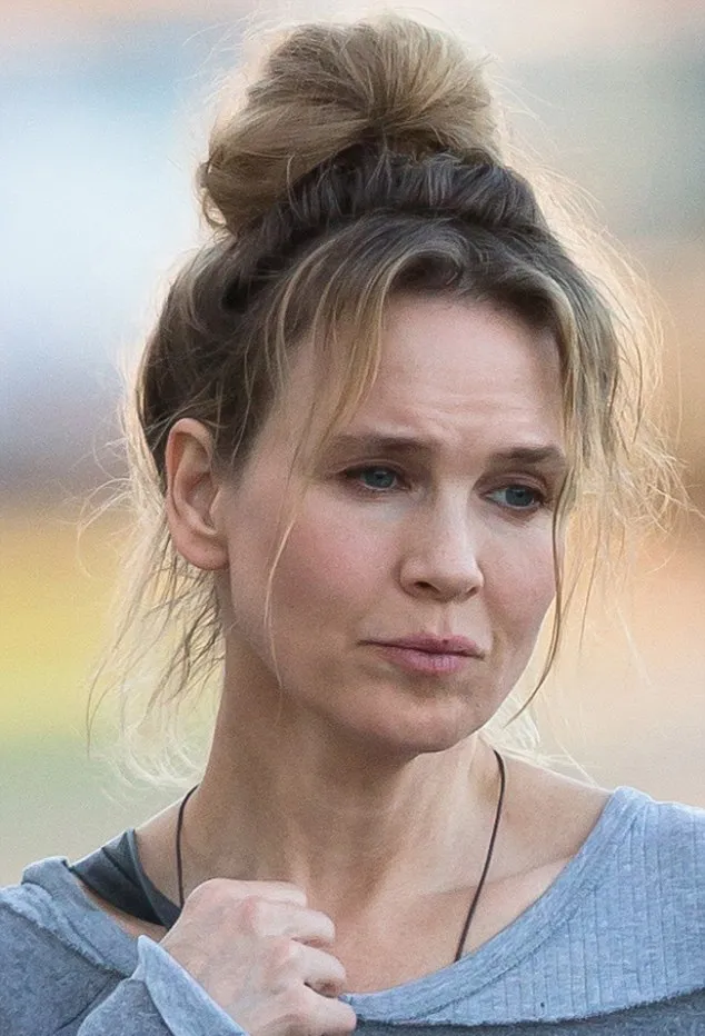 Renee Zellweger tanpa make-up @ dailymail.co.uk