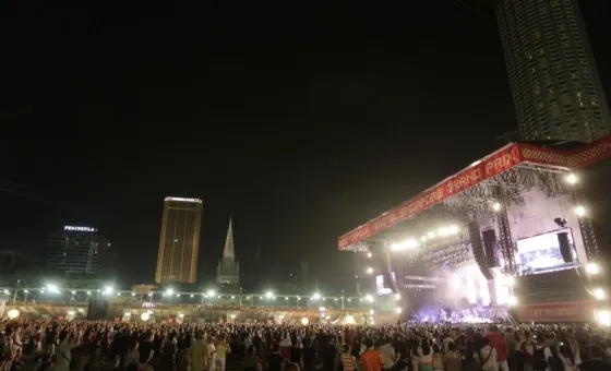 Padang Stage Zona 4 GP F1 Singapura ©soompi.com