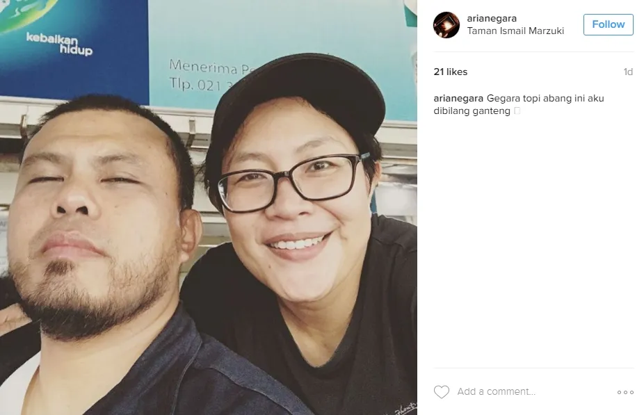 Gara-gara topi Joko Anwar, Prita disangka pria ©instagram/arianegara