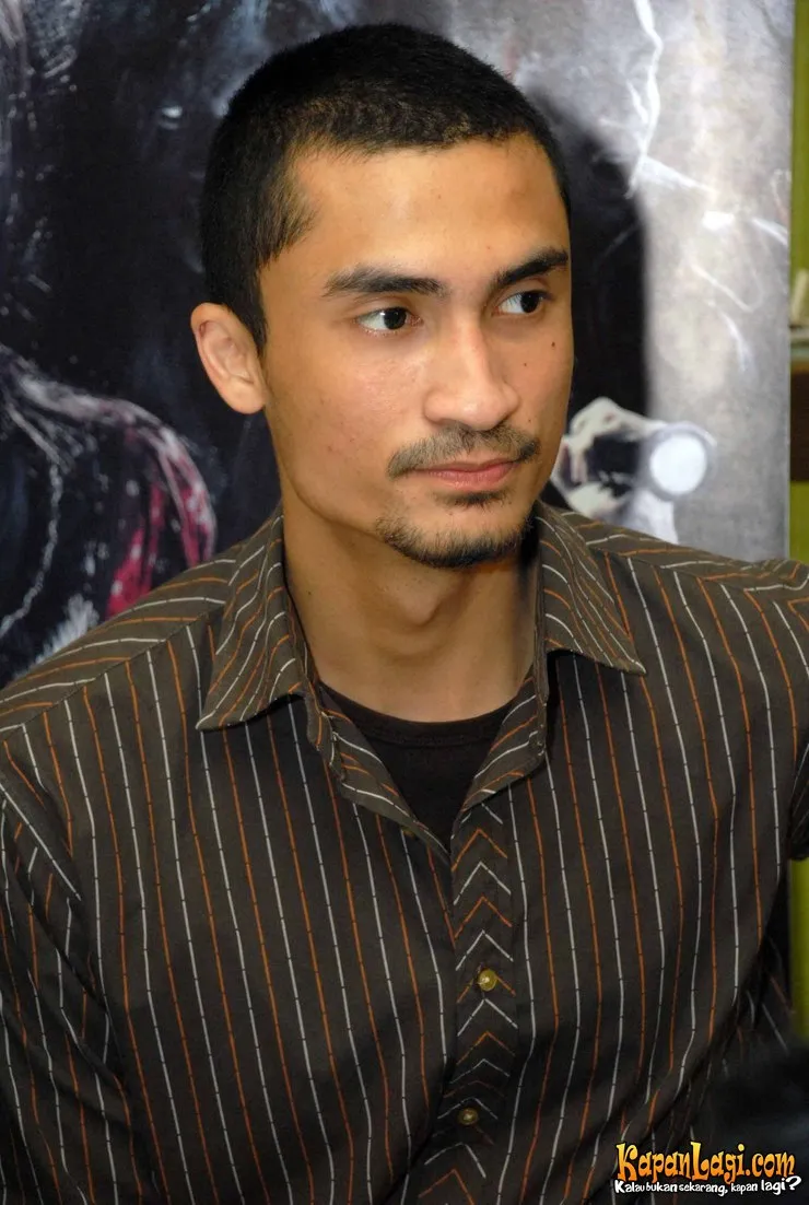 Meski serius menjalani hubungan asmara dengan Ika Nico, namun Reza Pahlevi mengaku belum ada pembicaraan serius dengan keluarga