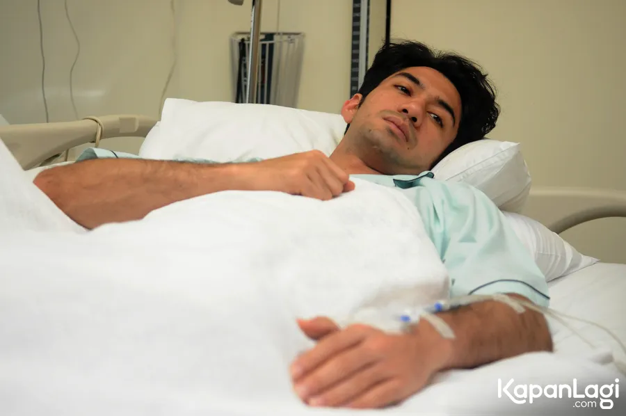Reza Rahadian terbaring sakit karena drop. ©KapanLagi.com/Bayu Herdianto