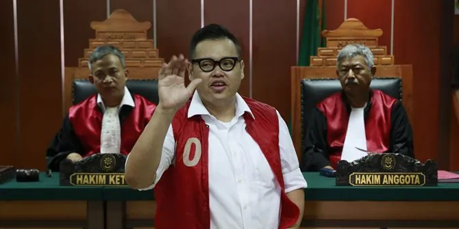 Reza Bukan jalani sidang © KapanLagi.com/Muhammad Akrom Sukarya