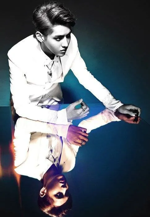 KRIS Hengkang Dari EXO?