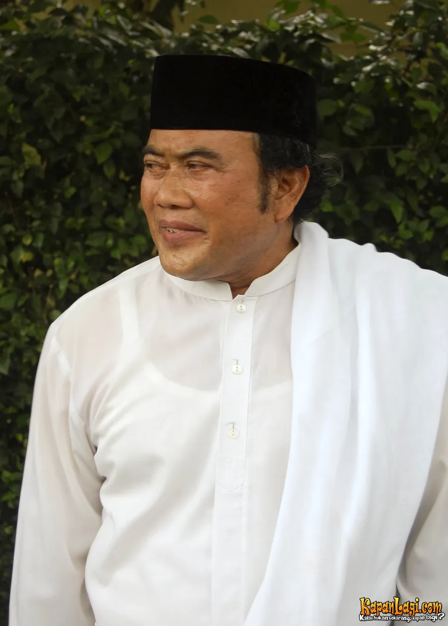 Rhoma sempat ingin menyatukan umat yang terkotak-kotak bersama Uje sebelum meninggal.
