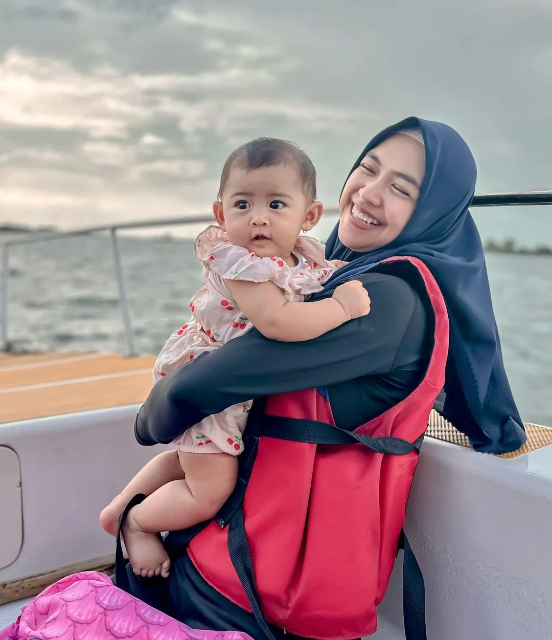 Credit: instagram.com/riaricis1795