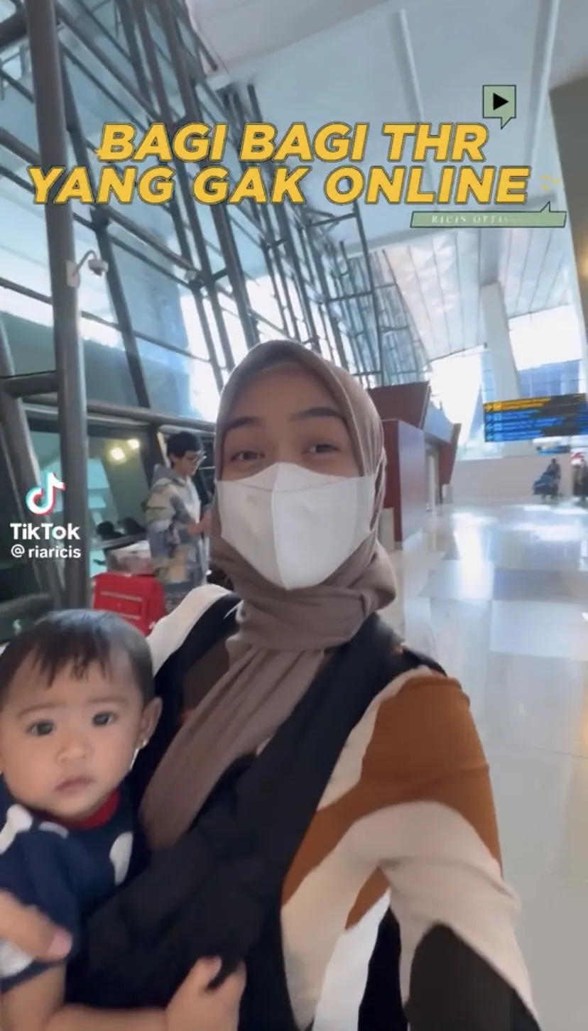 ©tiktok.com/riaricis