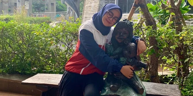 (credit: instagram.com/riaricis1795)