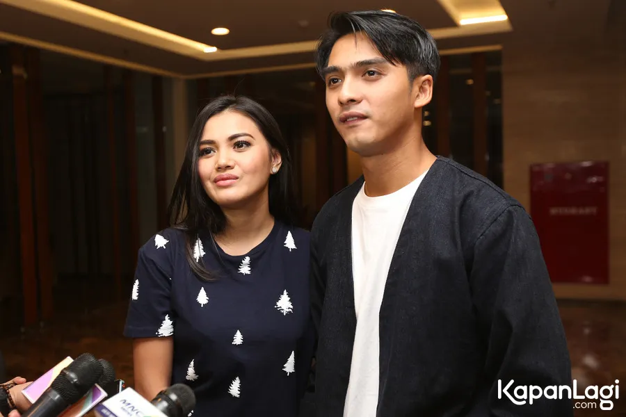 Ricky dan istri belajar otodidak soal mengurus anak © KapanLagi.com®/ Budy Santoso