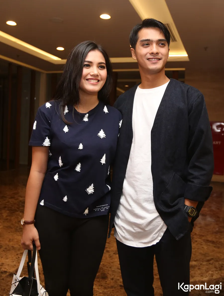 Ricky dan Herfiza dikaruniai anak kedua, jadi momen spesial lebaran © KapanLagi.com®/ Budy Santoso