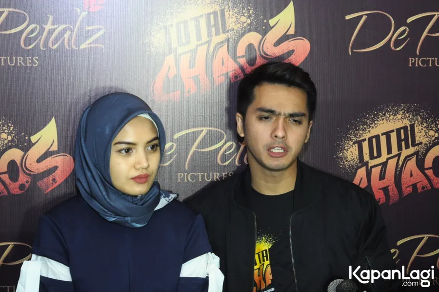 Herfiza Novianti mengaku ada kalanya ia kembaran hijab dengan mertua. ©KapanLagi.com/Bayu Herdianto