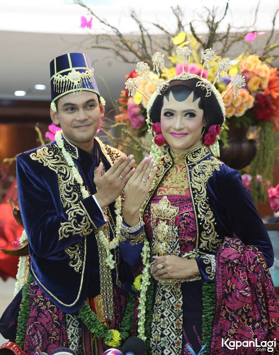 Demi Nikah Adat Jawa Adhitya Putri Bersanggul Seolah Tanpa