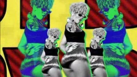 Penampilan Rihanna dalam Rude Boy @www.wat.tv