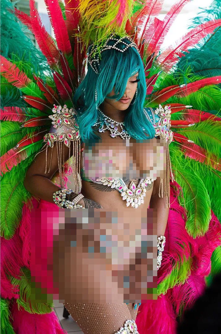 Foto Rihanna dikomentari Chris Brown © Instagram.com/badgalriri