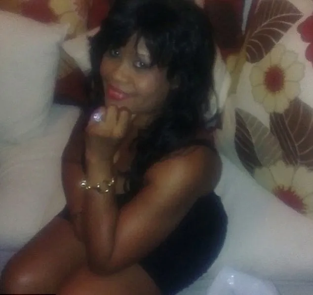 Monica, Ibu Rihanna @ dailymail.co.uk