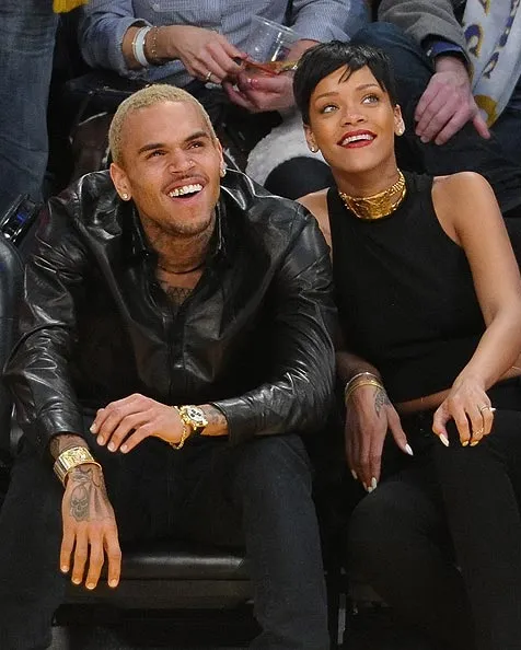 Chris Brown - Rihanna @ thesun.co.uk