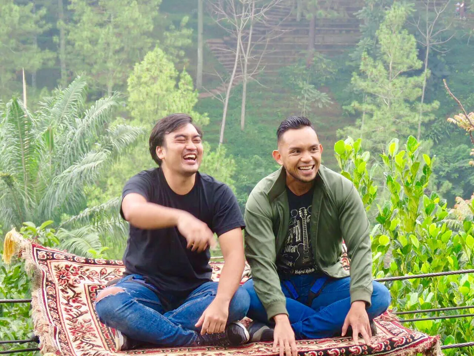 Eks suami dan mantan pacar Rina Nose syuting bareng © instagram.com/fakhrulllraziii