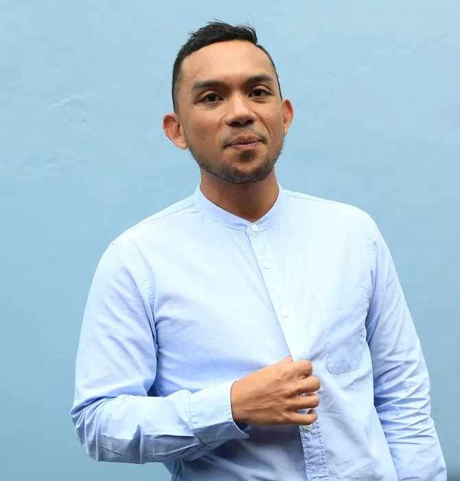 Kini, Fakhrul mengaku lebih nyaman berteman dengan Rina. © KapanLagi.com/Agus Apriyanto