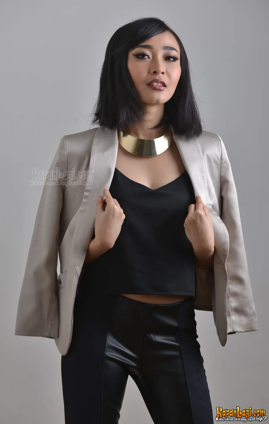 Rinni menyukai make up ala Amerika atau Eropa. ©KapanLagi.com/Muhammad Akrom Sukarya