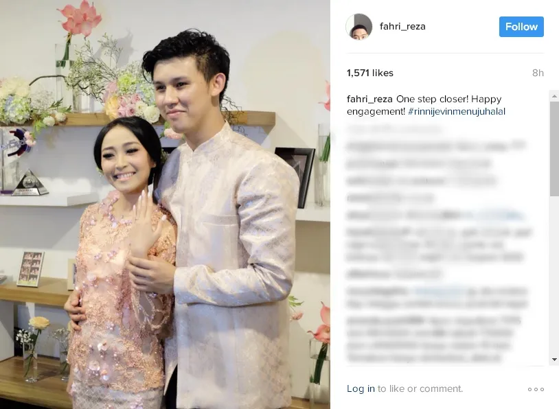 Happy engagement, Rinni dan Jevin © instagram.com/fahri_reza