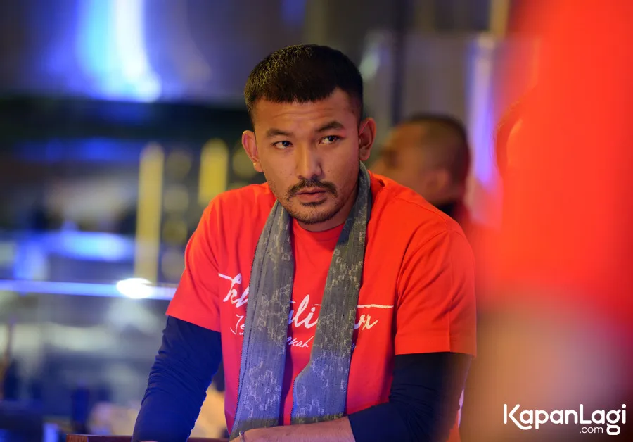 Rio Dewanto berperan jadi dua pahlawan Indonesia. ŠKapanLagi.com/Muhammad Akrom Sukarya