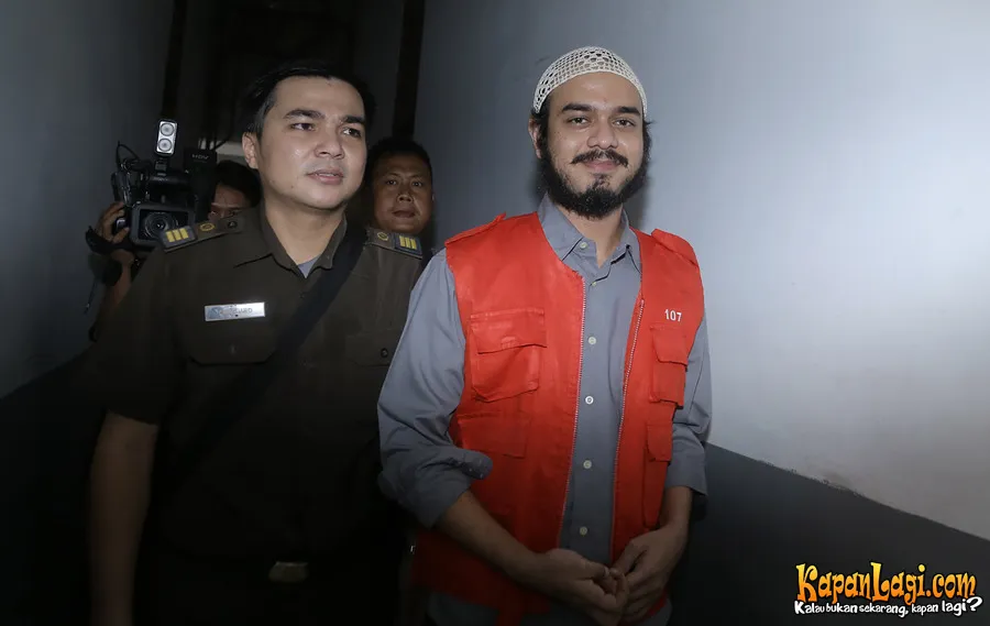 Rio Reifan pasrah dengan bacaan jaksa penuntut umum. ©KapanLagi.com®/Agus Apriyanto