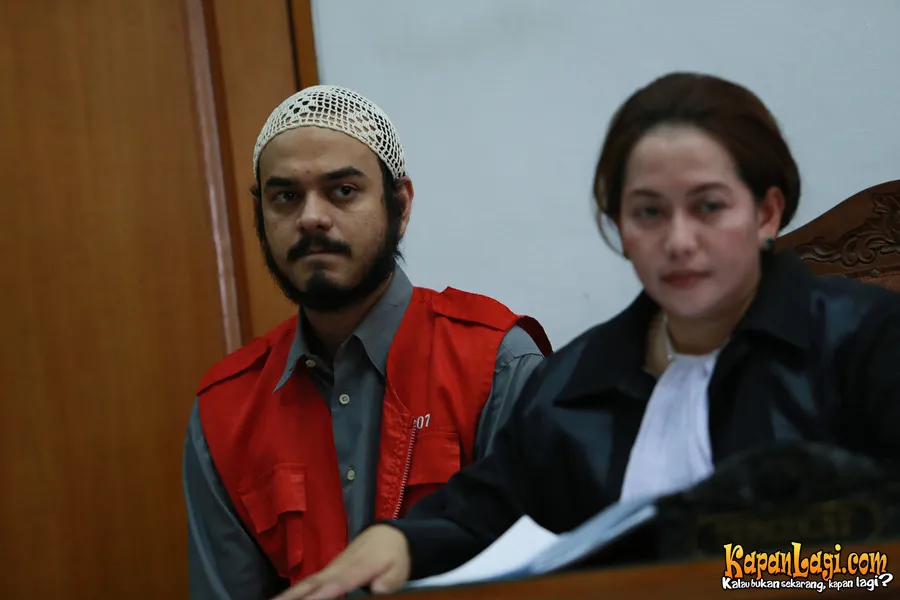 Bersama kuasa hukumnya, Rio Reifan minta untuk direhabilitasi. ©KapanLagi.com®/Agus Apriyanto