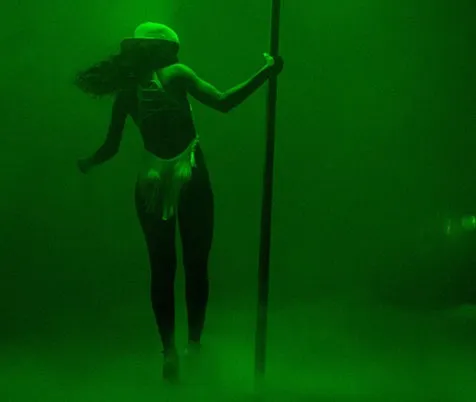 @instagram.com/badgalriri#