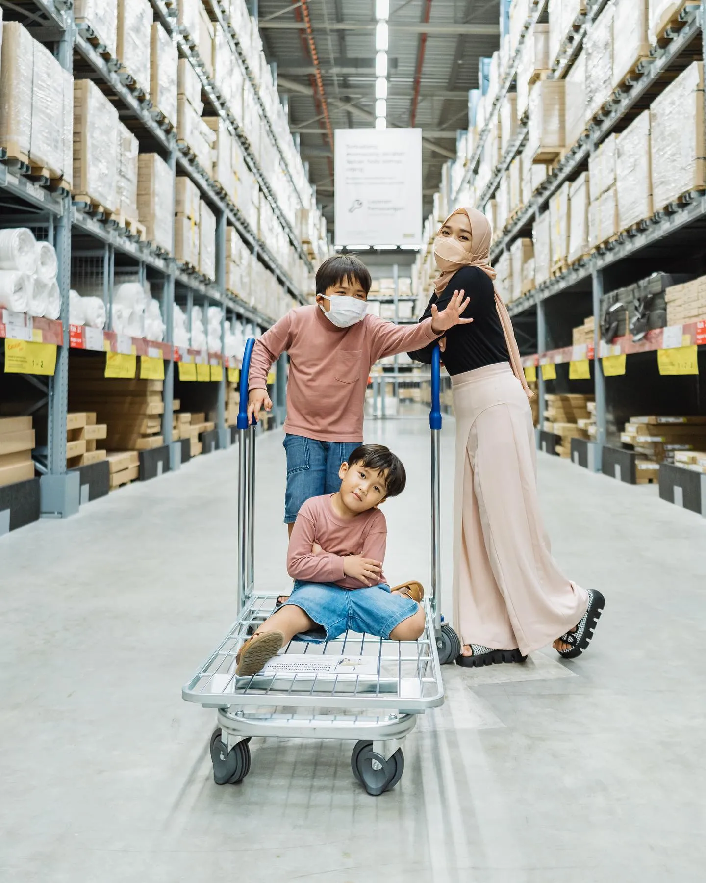 (credit: instagram.com/ririe_fairus)