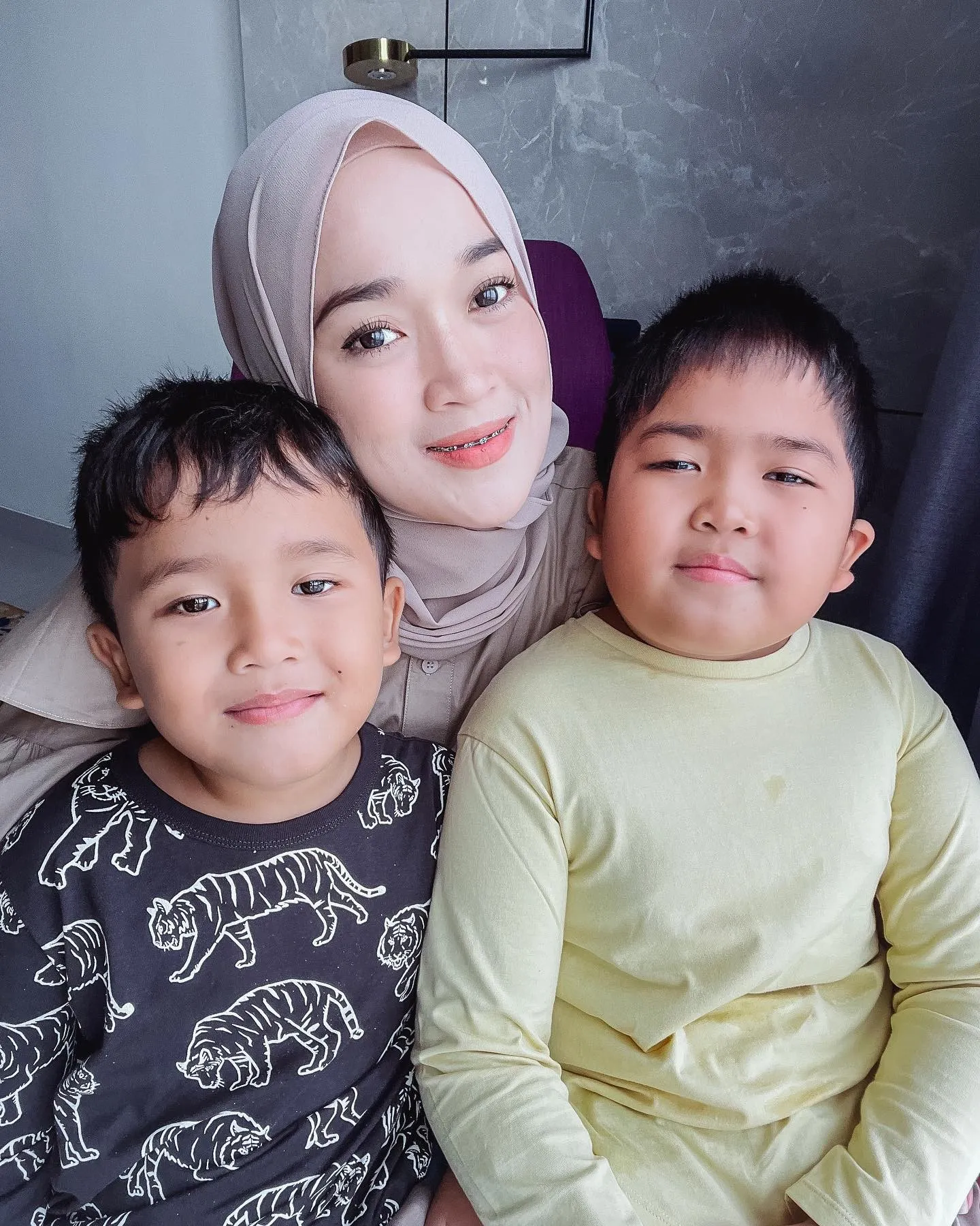 (credit: instagram.com/ririe_fairus)