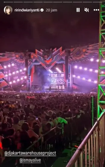 Ririn Dwi Ariyanti Nonton DWP 2022 (Credit: Instagram/ririndwiariyanti)
