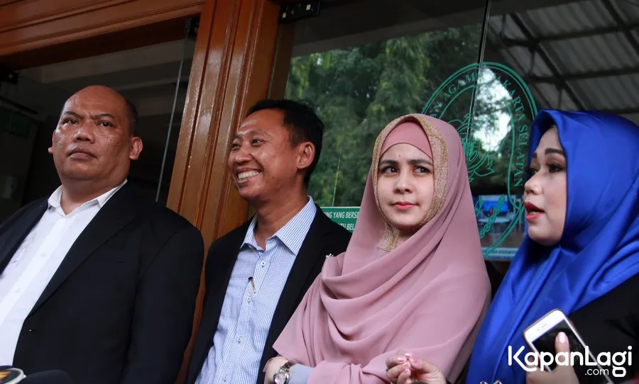 Risty Tagor bingung soal penyebab kecelakaan Stuart Collin © KapanLagi.com®/Muhammad Akrom Sukarya