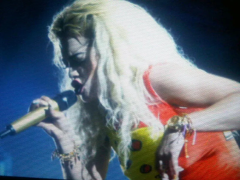 Penampilan Rita Ora @ Istimewa